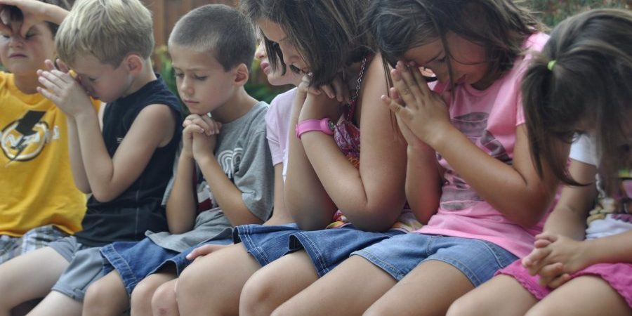 Mission Moms kids praying Mission Moms kids praying